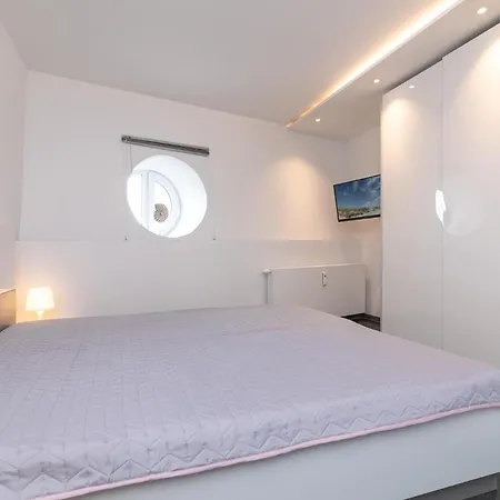 Apartament Residenz Kleine Bergstrasse 6